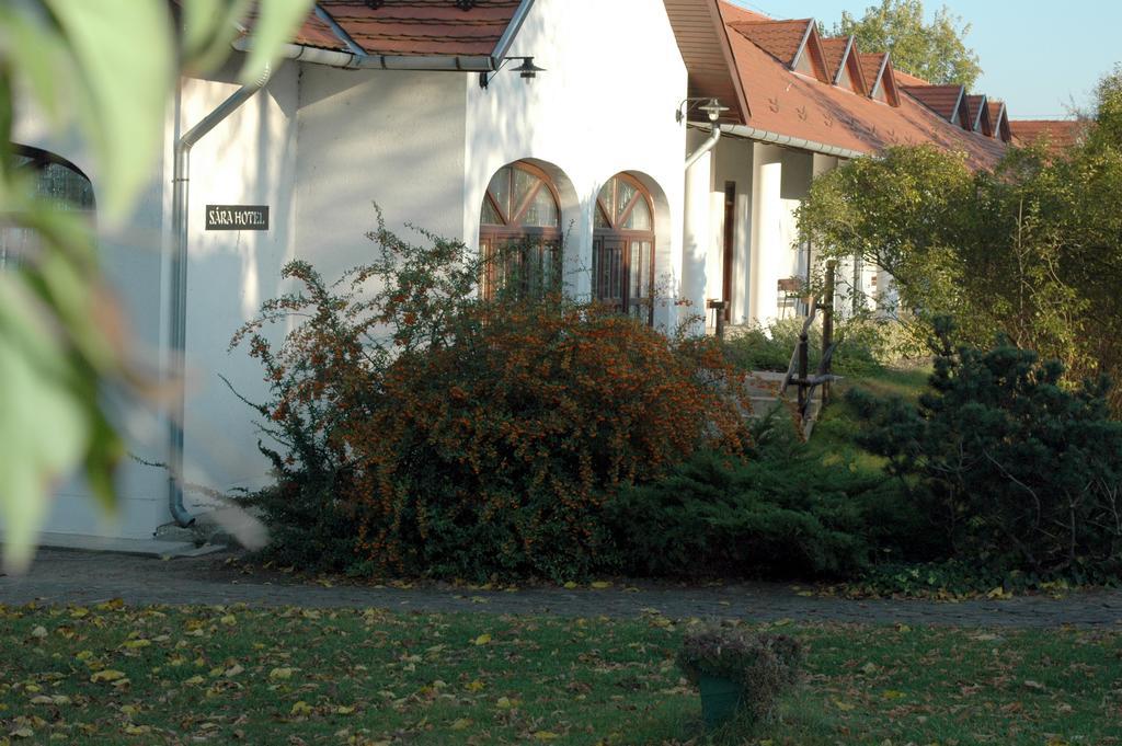 Sarlospuszta Club Hotel Tatarszentgyorgy Room photo